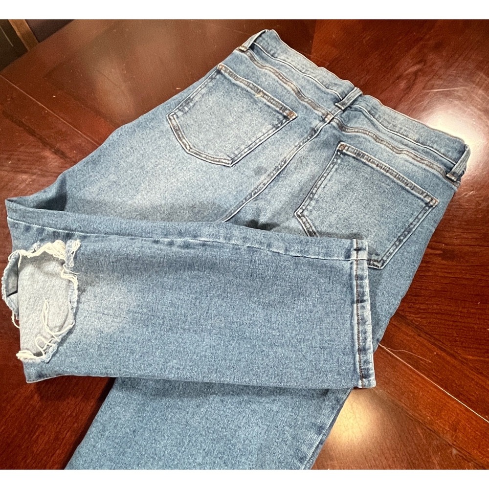 Celebrity Pink High Rise Button Fly Straight Jeans Womens 13/31 Distressed Fair